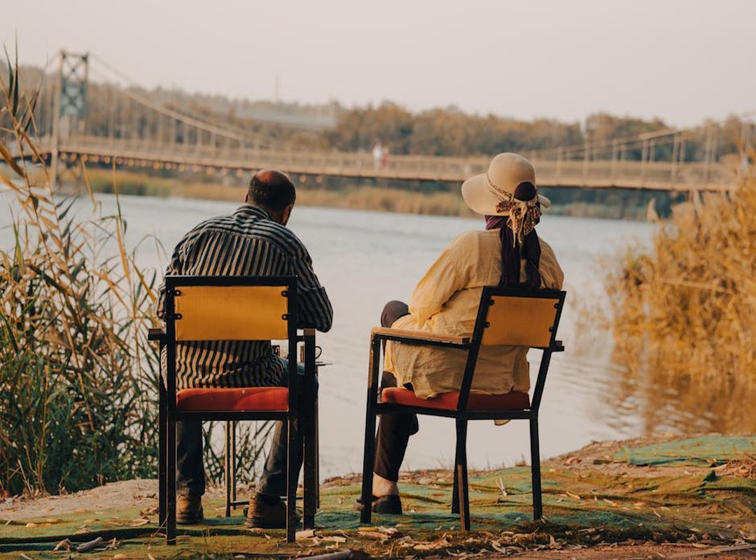 Letras De New West Those Eyes Bridge: A Moment of Reflection